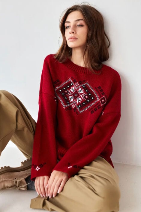 Geometric Oversize Red Sweater – Bold and Cozy Design