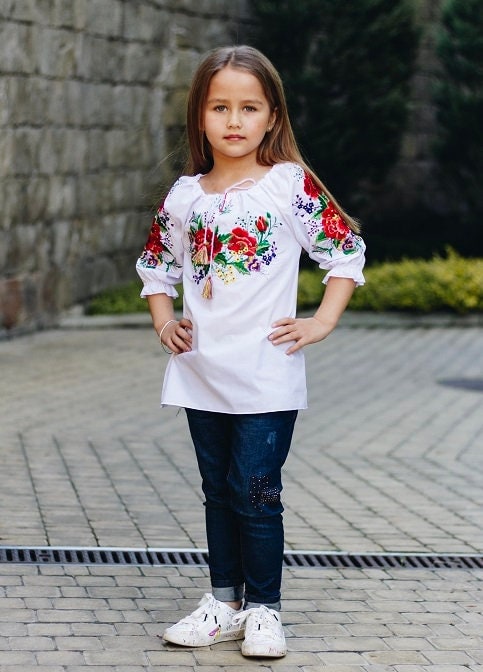 Elegant Embroidered Traditional Ukrainian Blouse for Girls with Rich Floral Motif