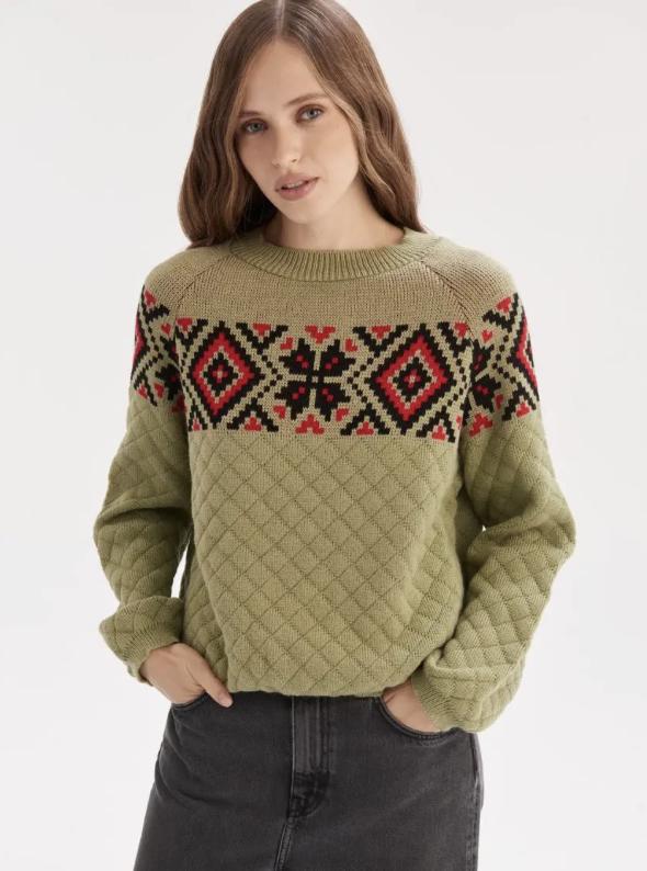 Modern Green Oversized Sweater with Ukrainian Embroidery-Inspired Motifs