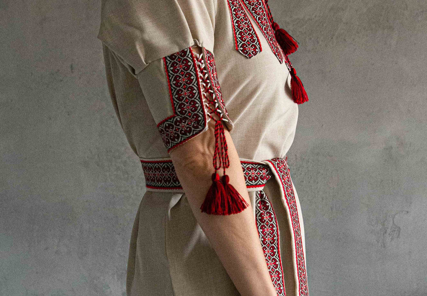 XS-6XL Traditional Short Sleeve Ukrainian Dress with Intricate Embroidery
