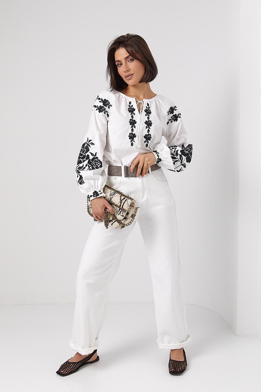 S-XL Elegant White Boho Blouse for Women with Floral Embroidery