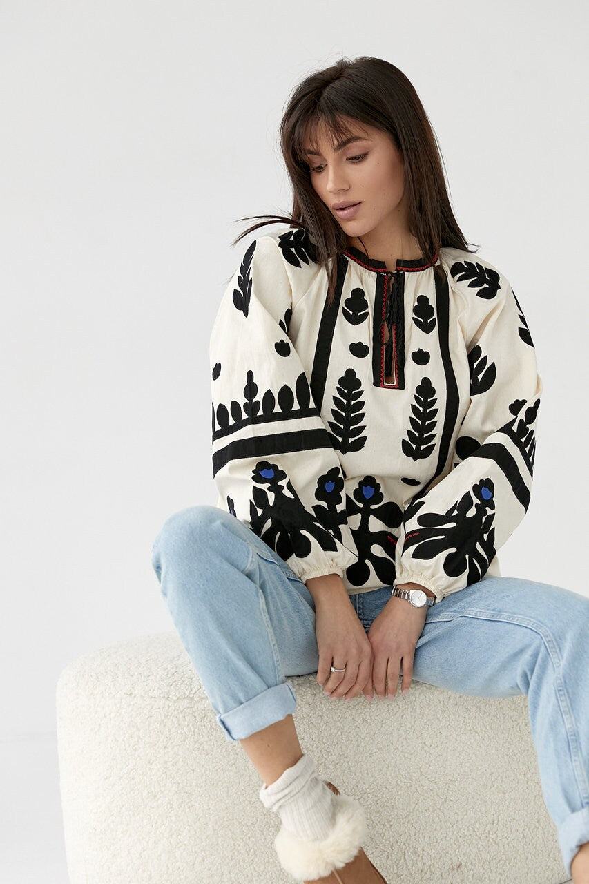 Elegant Summer Folk Nuoveau Blouse with Floral Motiff Beige Aztec Embroidery Blouse