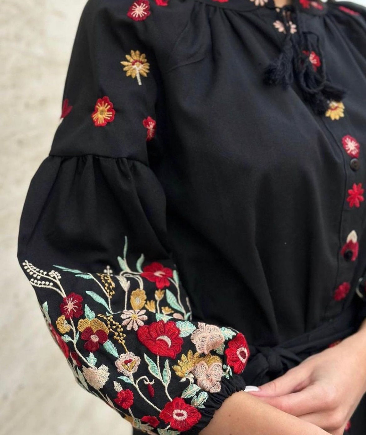 Poised Black Summer Dress with Feminine Embroidery Resort-Ready Effortless Elegance