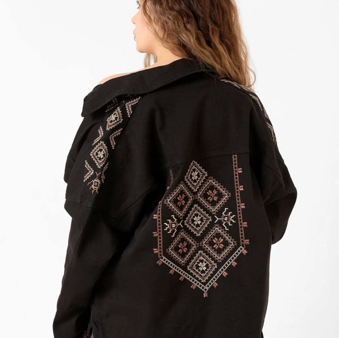 Graphite Boho Embroidered Denim Jacket – Chic and Unique with Modern Embroidery