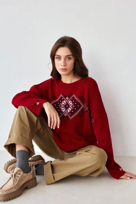 Geometric Oversize Red Sweater – Bold and Cozy Design