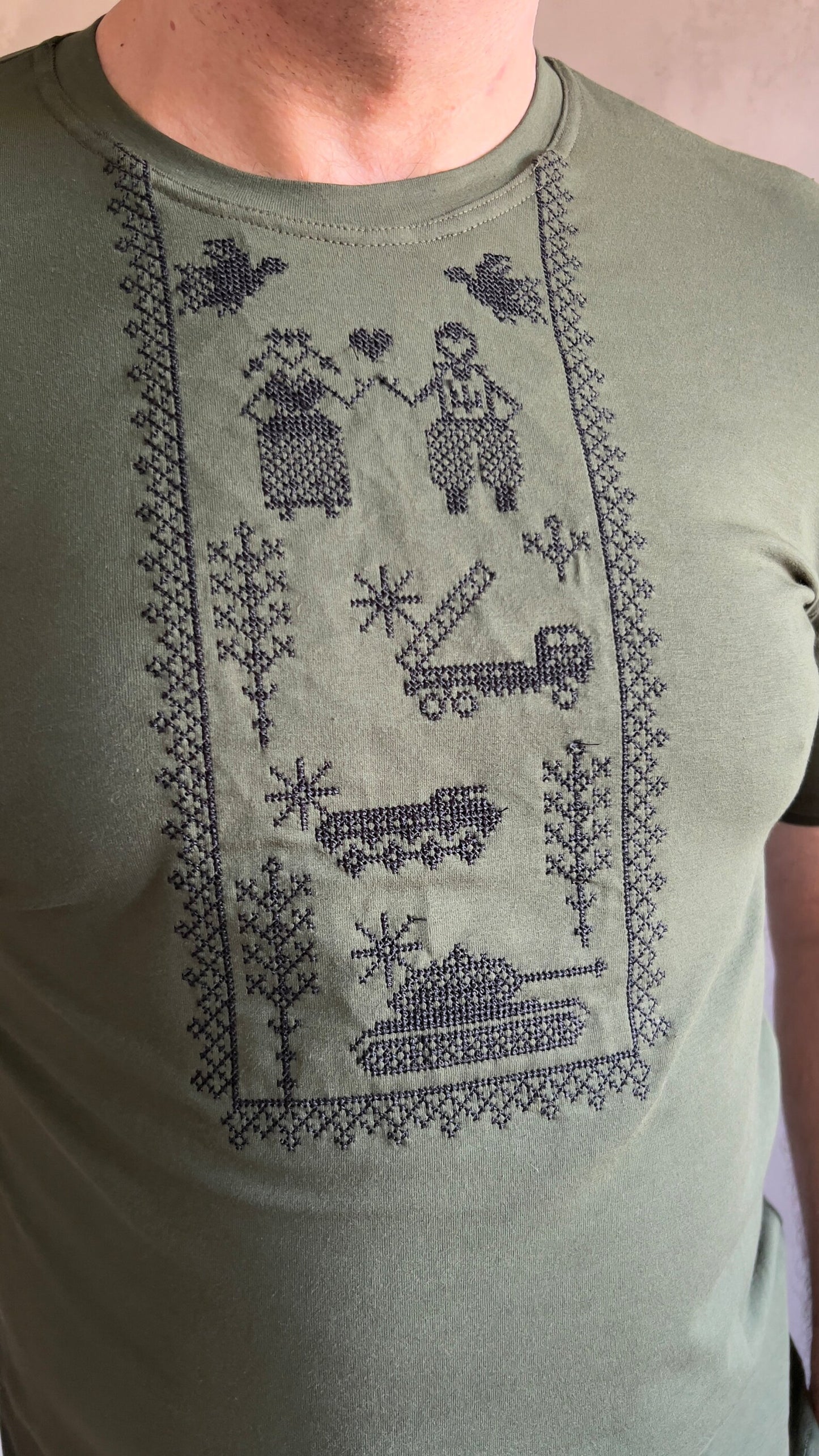 S-3XL Military-Style Vyshyvanka T-Shirt Inspired by Zelensky’s Iconic Look
