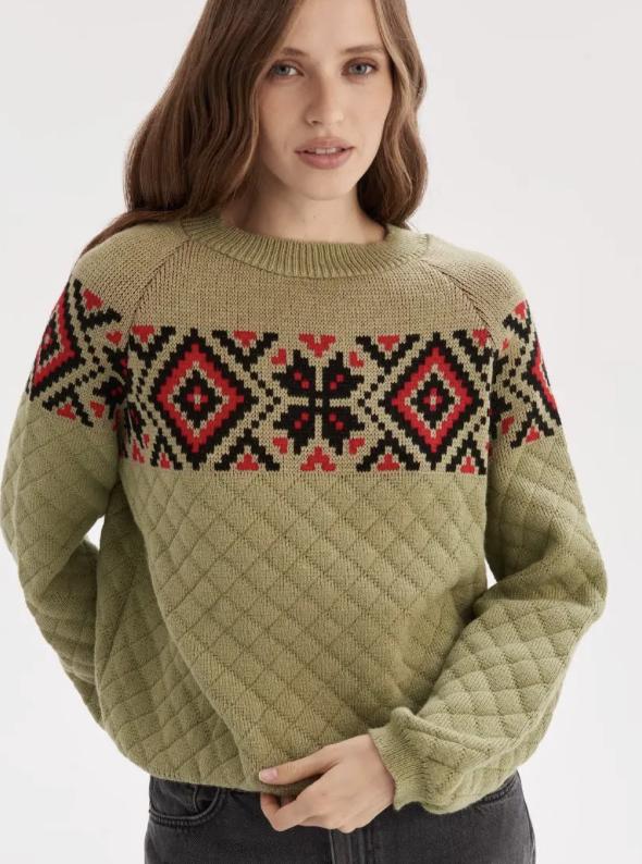 Modern Green Oversized Sweater with Ukrainian Embroidery-Inspired Motifs