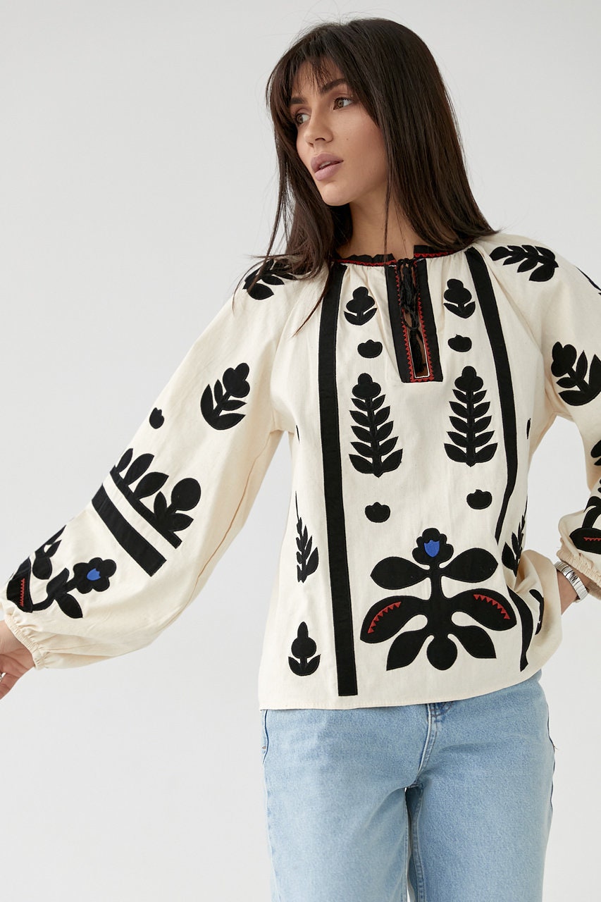 Elegant Summer Folk Nuoveau Blouse with Floral Motiff Beige Aztec Embroidery Blouse