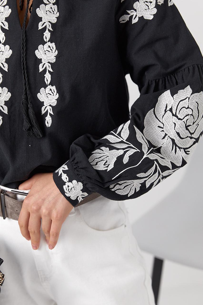 S-XL Elegant Black Boho Blouse for Women with Floral Embroidery