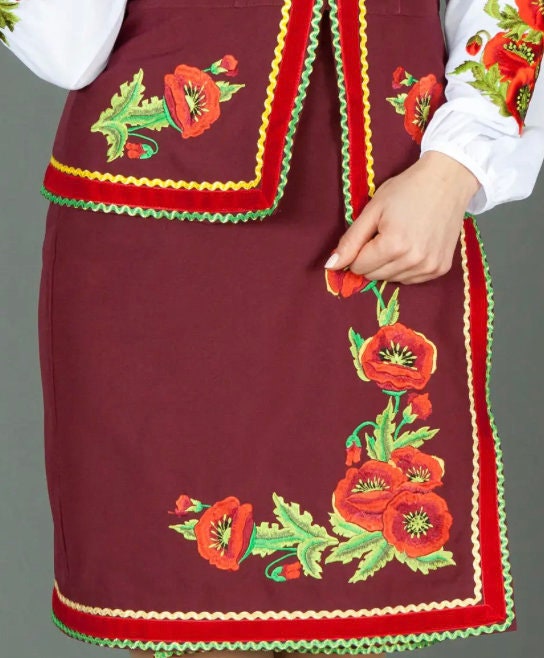 Beautiful Ukraininan Traditional Skirt Plahta Kirt with Belt
