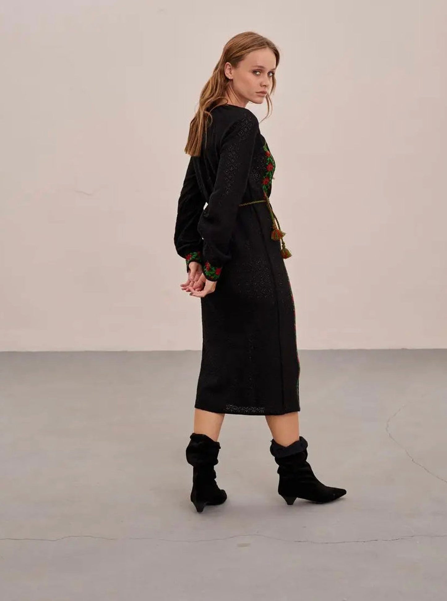 Sophisticated Chic Knitted Black Linen Bohemian Vyshyvanka Dress With Floral Pattern