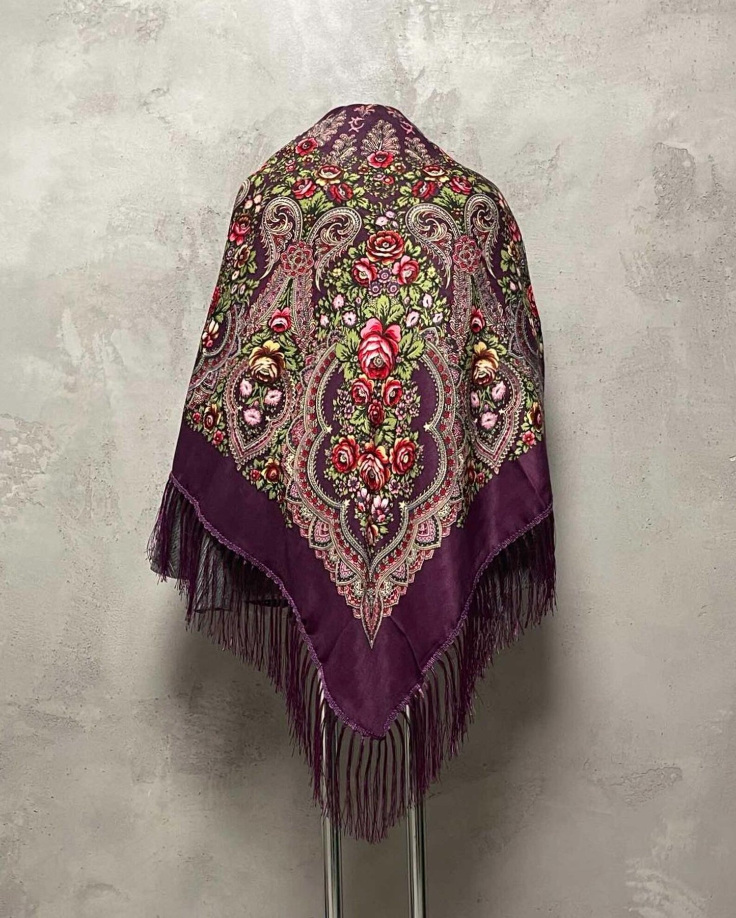 Awesome Ukrainian Wool Scarf Shawl with Tassles and Floral Motif