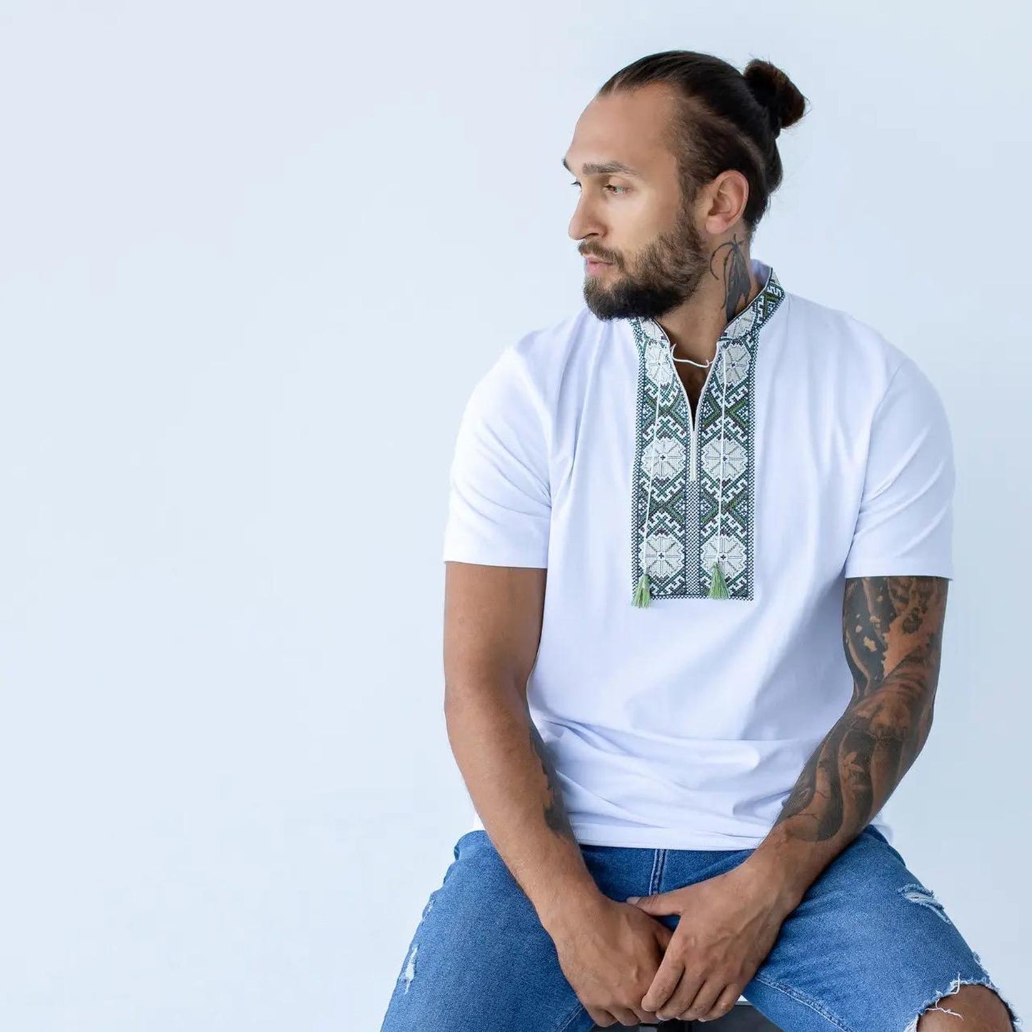 S-3XL Fresh White Vyshyvanka T-Shirt with Green and Black Geometric Embroidery for Men