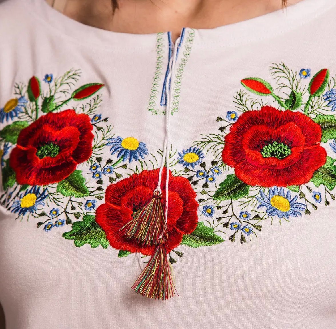 S-3XL White Summer Vyshyvanka Ukrainian T-Shirt with Poppy Flower Embroidery