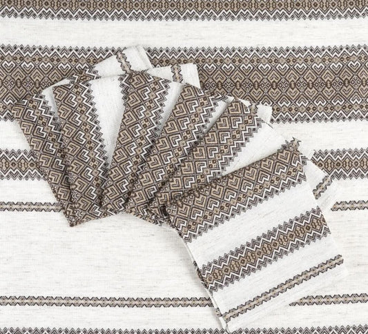 High Quality Thick Beige Ukrainian Tablecloth with Embroidery – Set with 6 Napkins