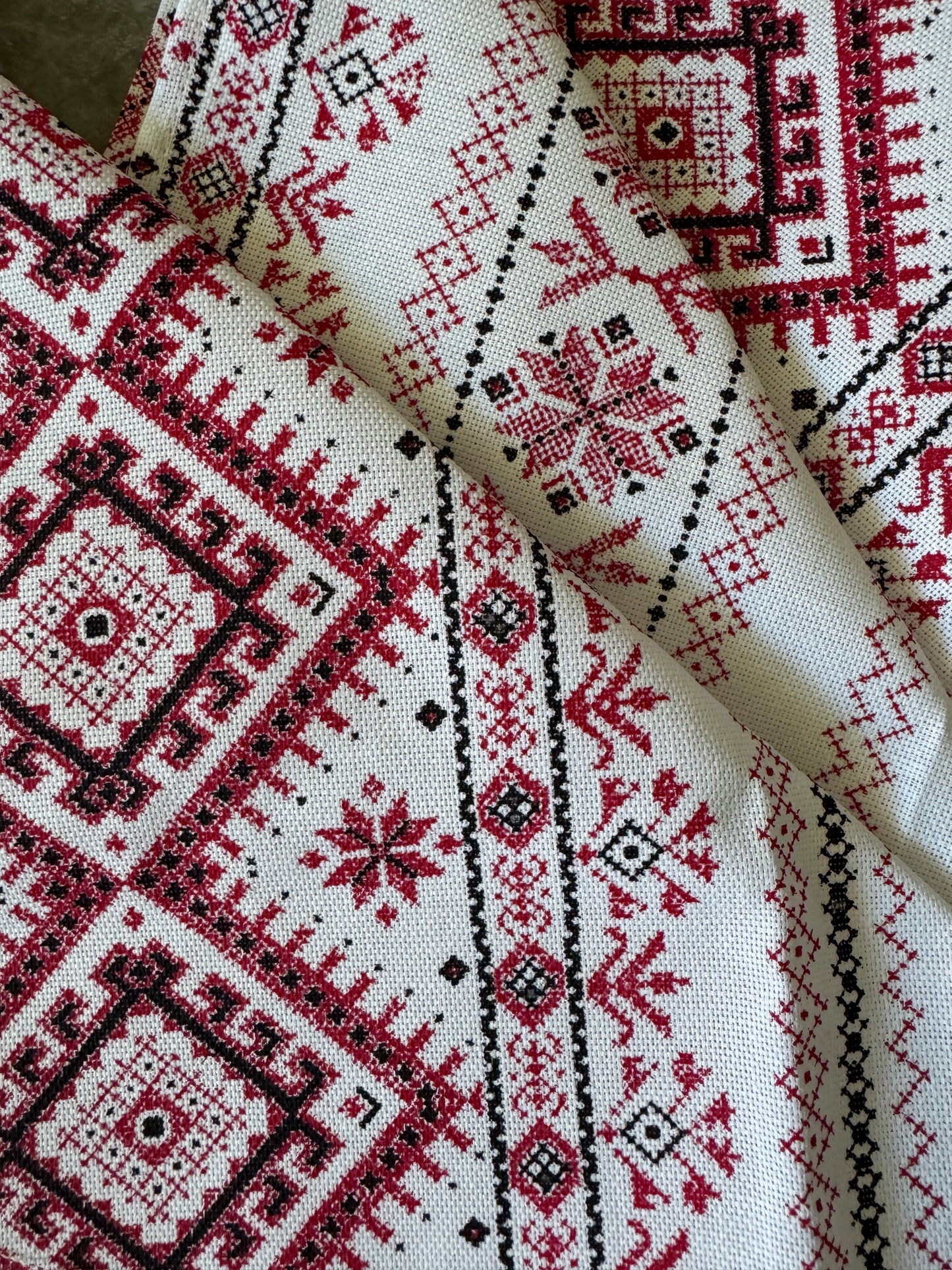 Modern Ukrainian Table Napkins Set - Ukrainian Home Decor with Traditional Motif