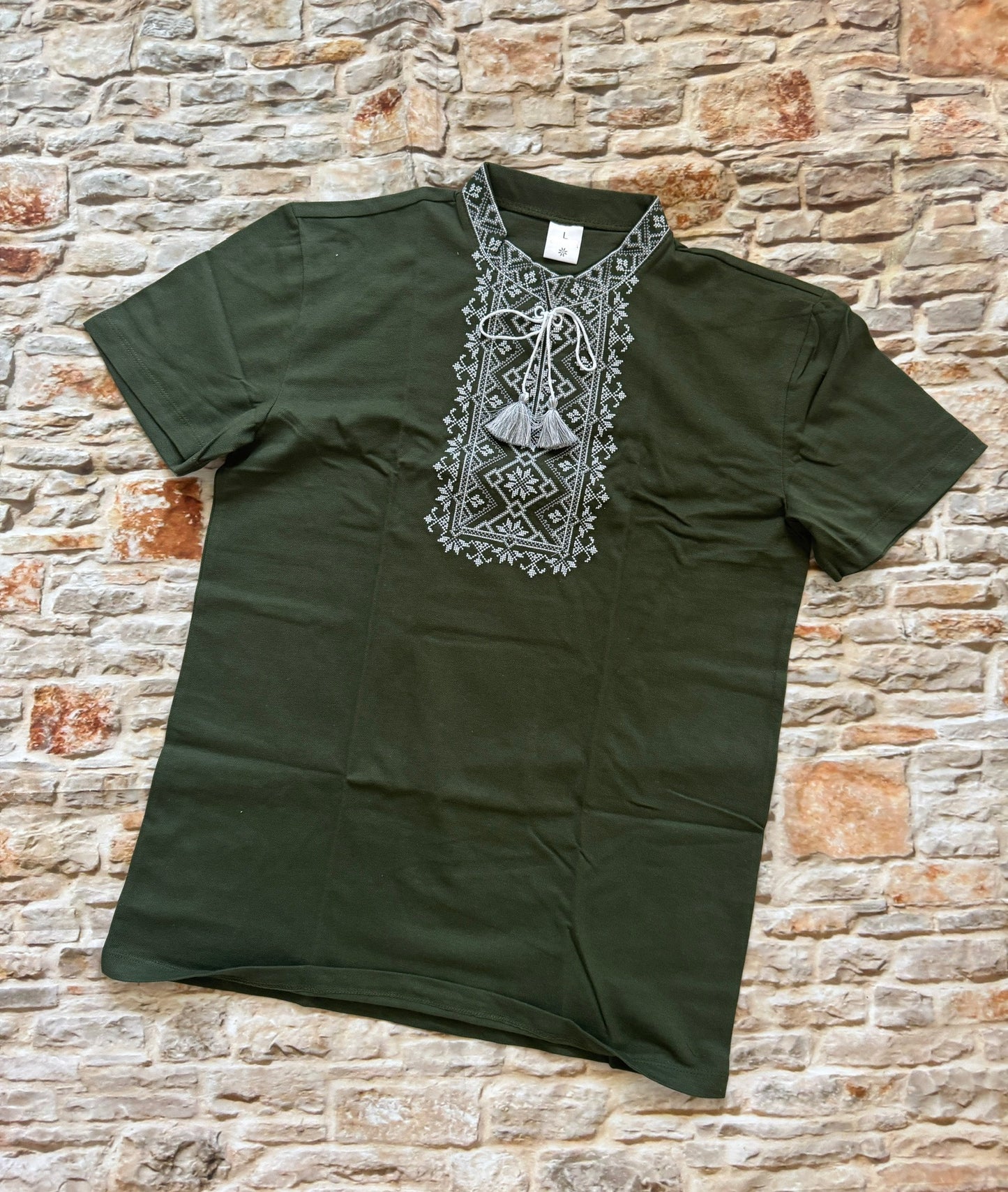 Traditional Embroidered Ukrainian T-Shirt for Men Green Vyshyvanka