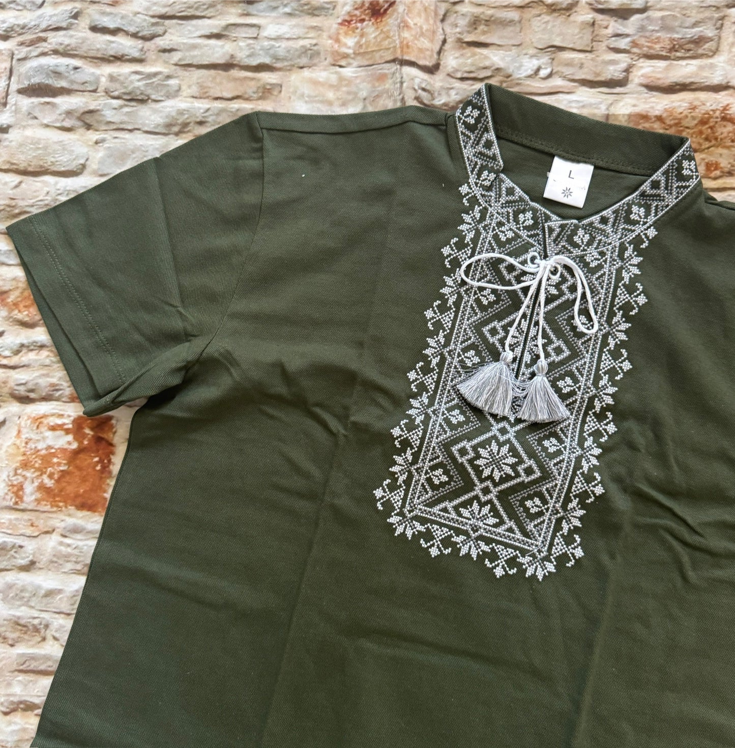 Traditional Embroidered Ukrainian T-Shirt for Men Green Vyshyvanka