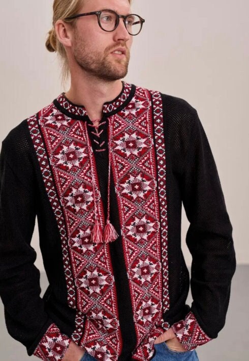 S-4XL High Quality Modern Knitted Ukrainian Shirt Vyshyvanka with Red Embroidery Pattern