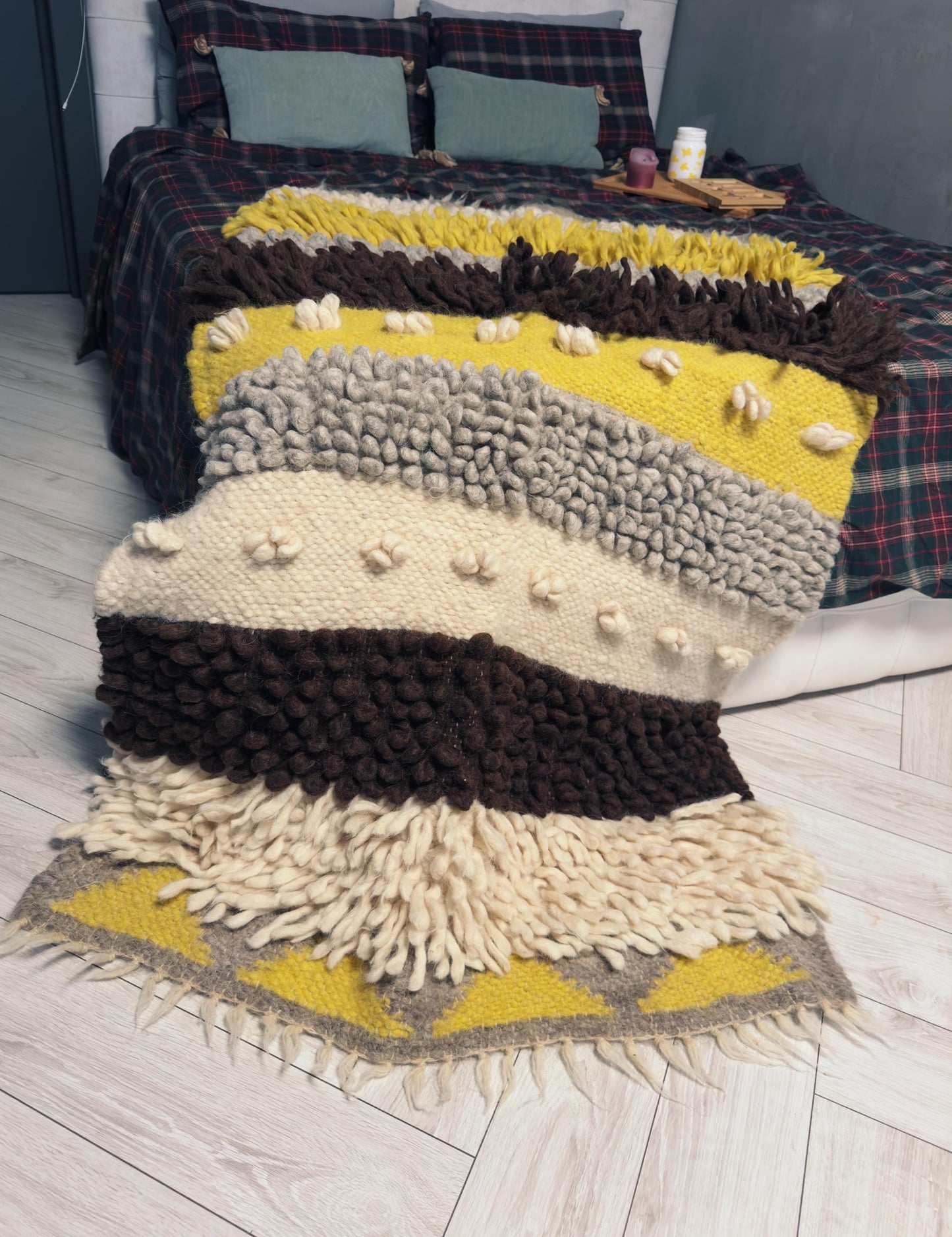 Handwoven Wool Bed Cover Blanket – Scandi-Inspired Elegance and Cozy Comfort