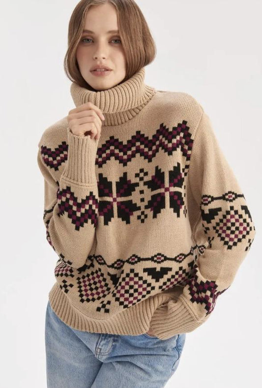 Cozy Elegant Nordic-Style Beige Sweater with Snowflake Pattern