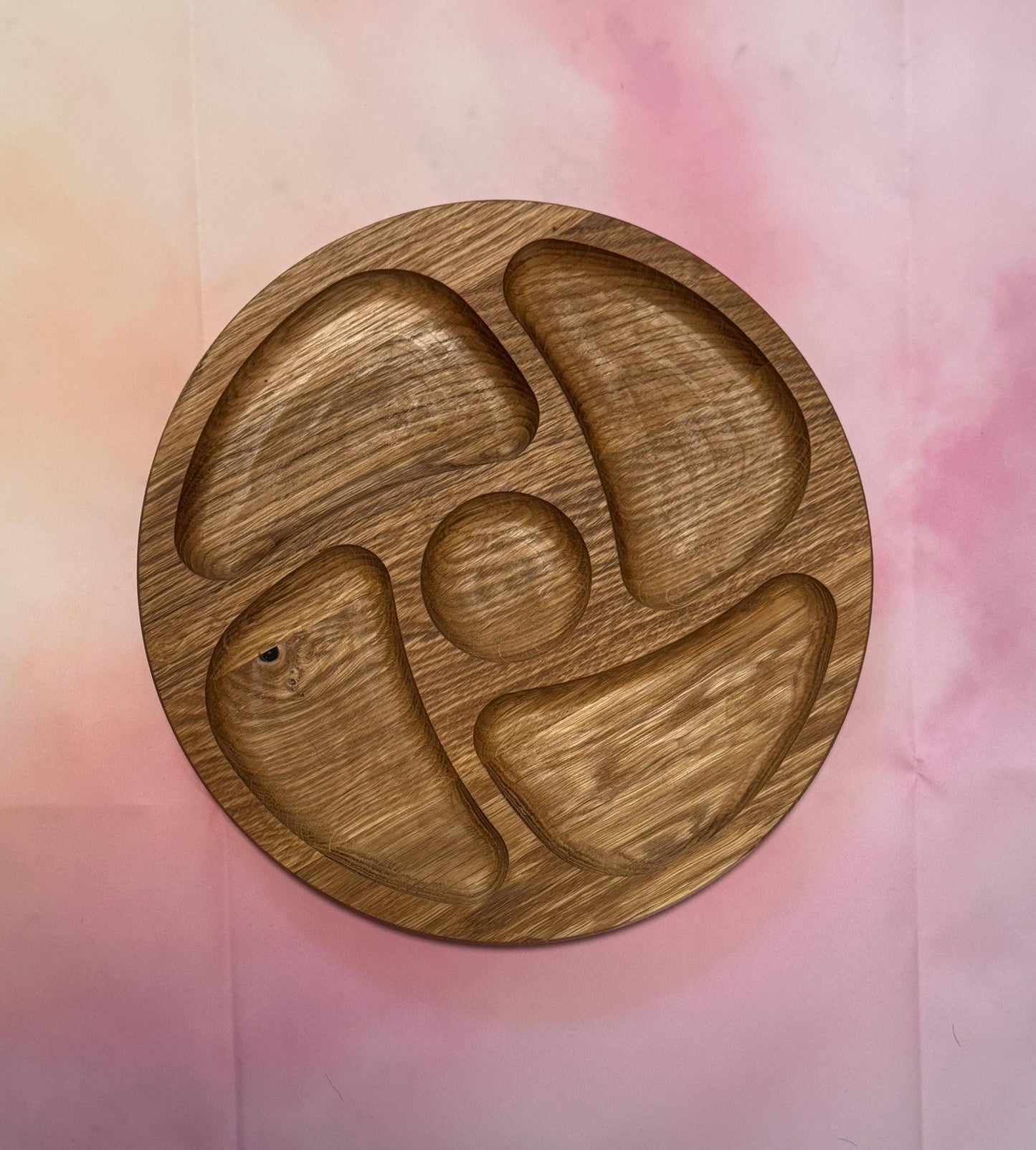 Round Serving and Cutting Plate – Solid Oak Wood Breakfast Serving Table