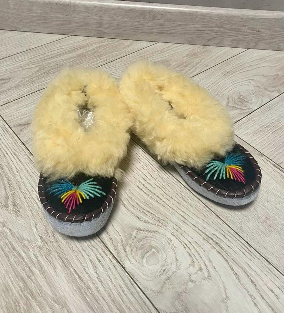 Traditional Ukrainian Wool Slippers Zakopanki Sheepskin Moccasins with Hand Embroidery - many colours