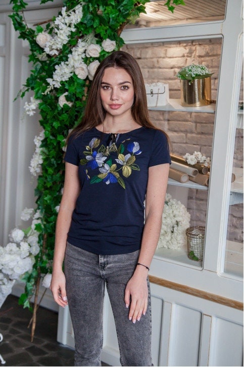 S-4XL Ukrainian Woman T-Shirt with Floral Traditional Embroidery