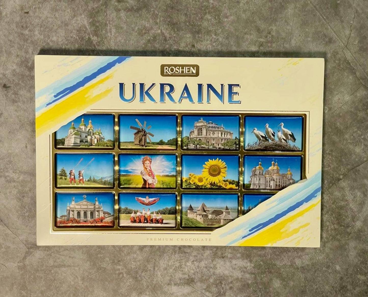Signature Ukrainian Chocolate Gift Set Souvenir Milk Chocolates with Landmarks of Ukraine