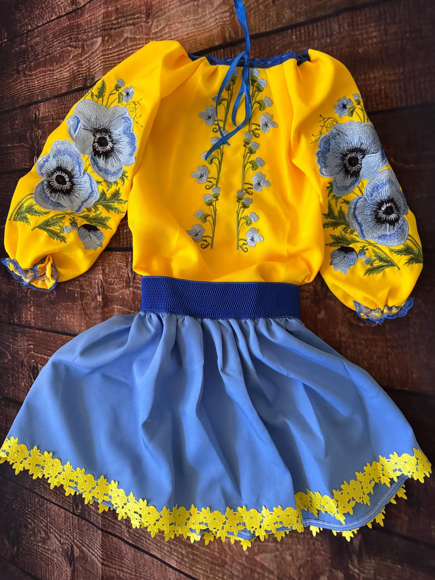 National Traditional Ukrainian Folk Costume for Girls in Blue Yellow